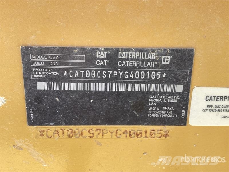 CAT CS7 Smooth Drum Compactor Enojni valjarji