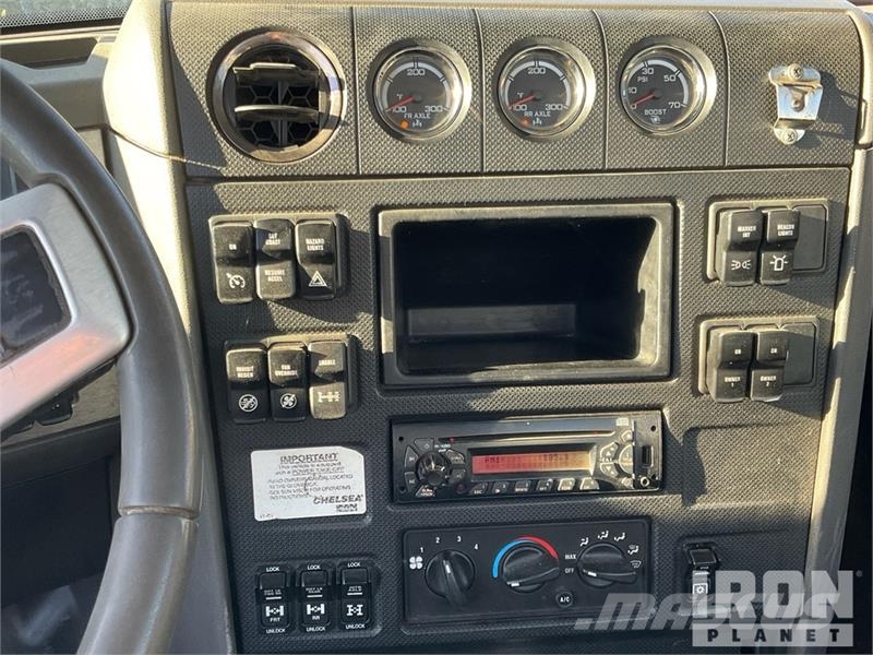 CAT CT660S صهاريج مياه