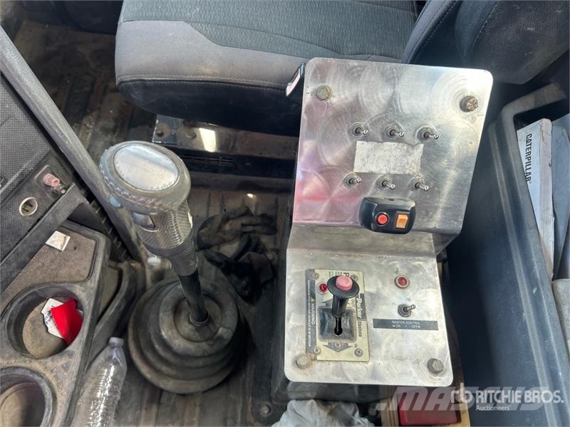 CAT CT660S Tovornjaki za vodo