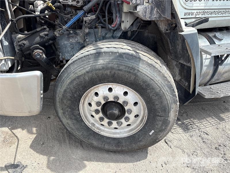 CAT CT66S 8x4 Tri/A Dump Truck (Inoperable) Camion benne