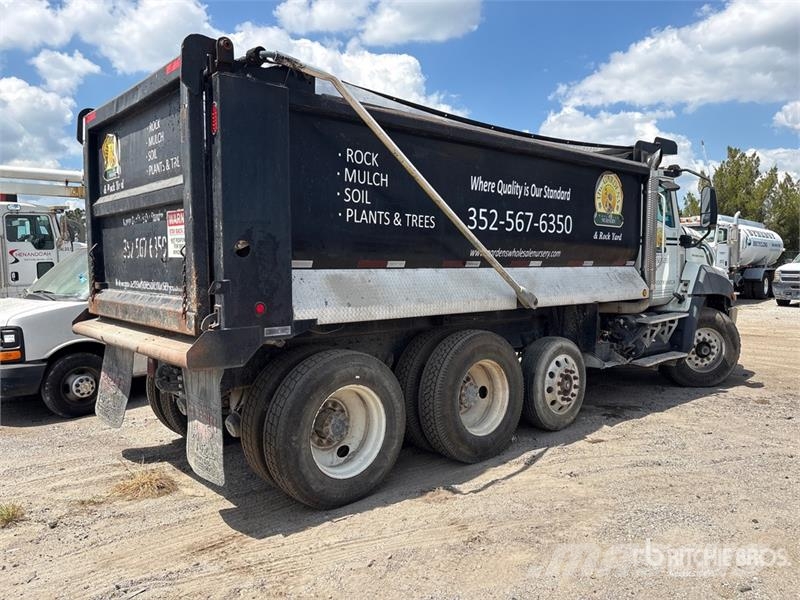 CAT CT66S 8x4 Tri/A Dump Truck (Inoperable) Camion benne