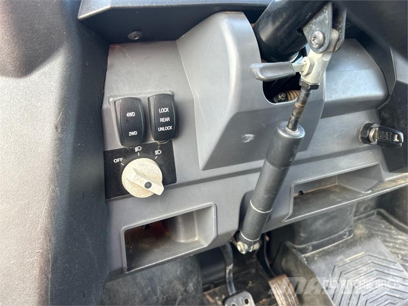 CAT CUV105D 4x4 Utility Vehicle Pomoćne mašine