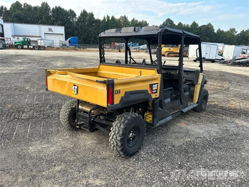 CAT CUV105D 4x4 Utility Vehicle Коммунальные машины