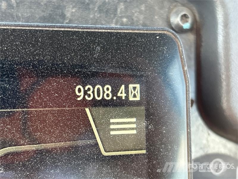 CAT D3 LGP 크롤러 도저