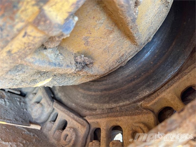 CAT D3G XL Buldožeri gusjeničari