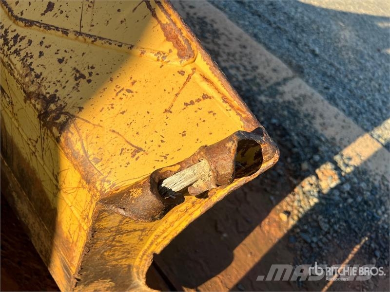 CAT D3G XL Buldožeri gusjeničari