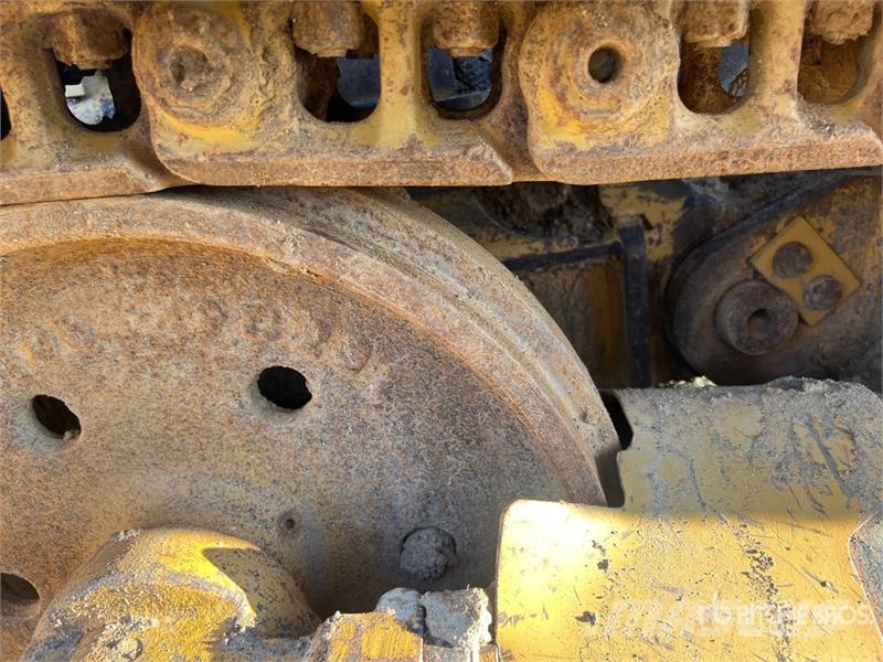 CAT D3G XL Buldožeri gusjeničari
