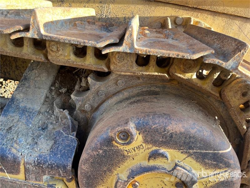 CAT D3G XL Buldožeri gusjeničari