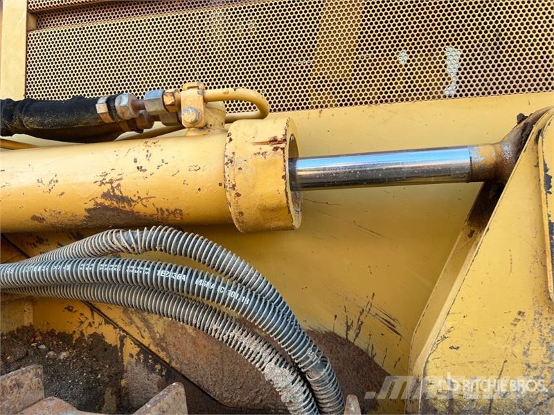 CAT D3G XL Buldožeri gusjeničari