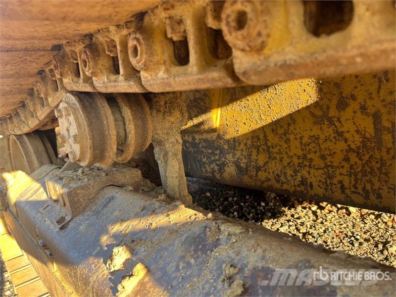 CAT D3G XL Buldožeri gusjeničari