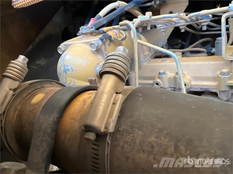 CAT D3G XL Buldožeri gusjeničari