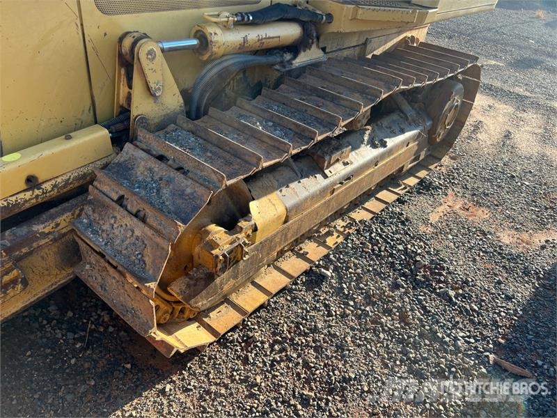 CAT D3G XL Buldožeri gusjeničari