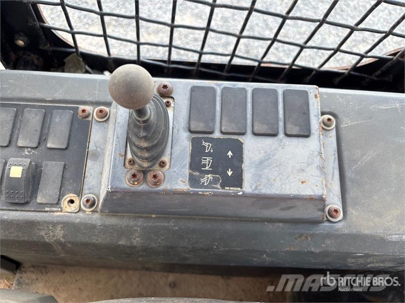 CAT D4K2 Crawler Dozer Pásové dozéry