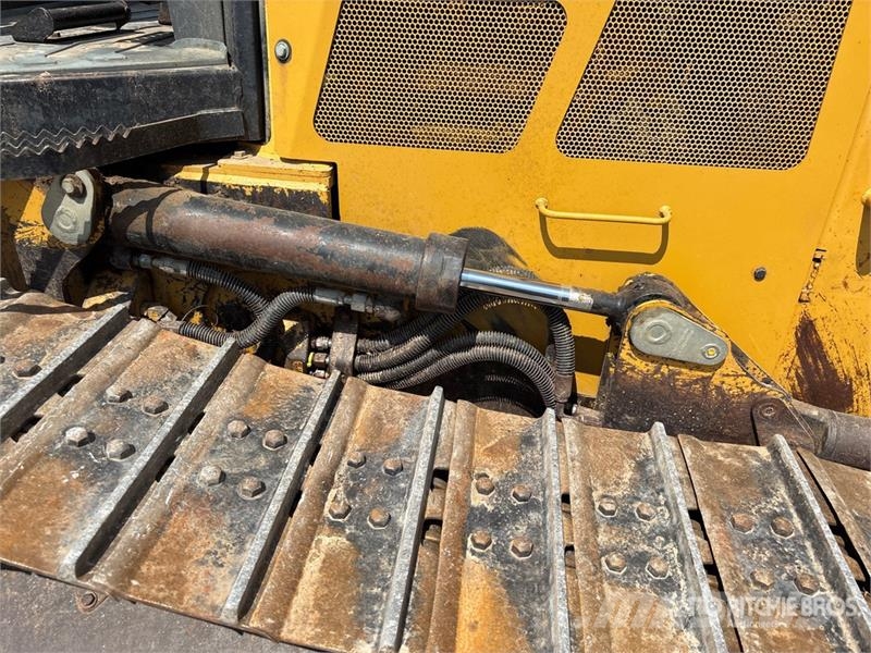 CAT D4K2 Crawler Dozer Pásové dozéry