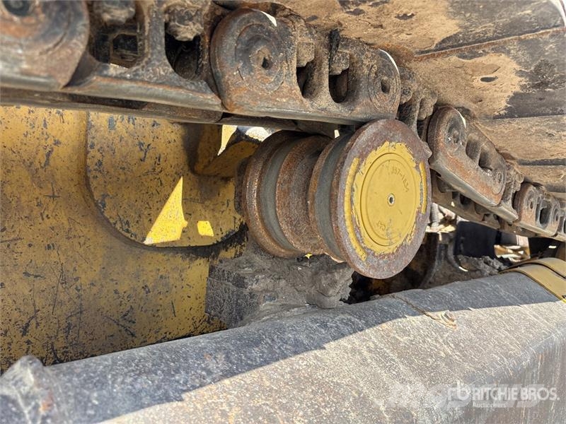 CAT D4K2 Crawler Dozer Pásové dozéry