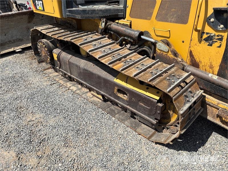 CAT D4K2 Crawler Dozer Pásové dozéry