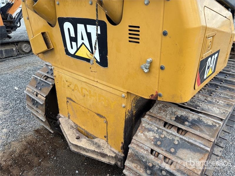 CAT D4K2 Crawler Dozer Pásové dozéry