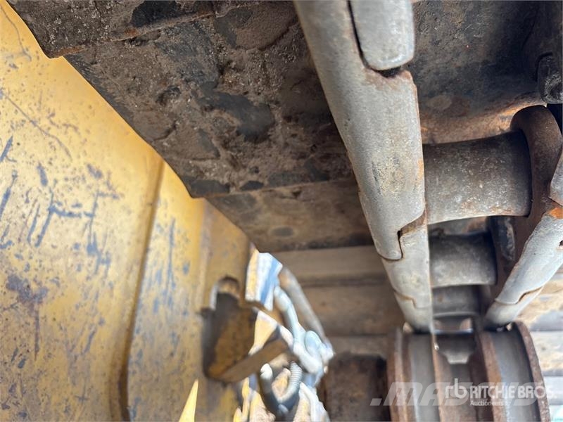 CAT D4K2 Crawler Dozer Pásové dozéry