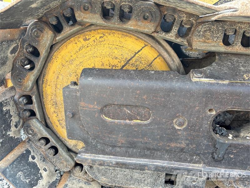 CAT D4K2 Crawler Dozer Pásové dozéry