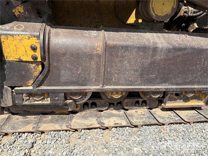 CAT D4K2 Crawler Dozer Pásové dozéry