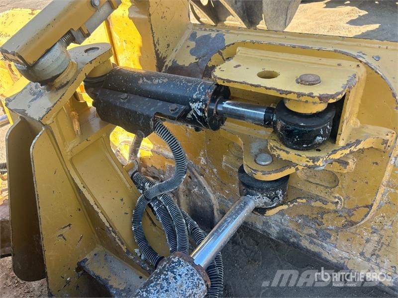 CAT D4K2 XL Crawler Dozer lánctalpas dózerek
