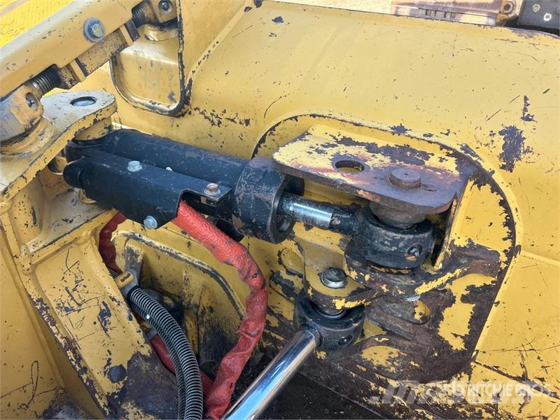 CAT D4K2 XL Crawler Dozer Bandschaktare