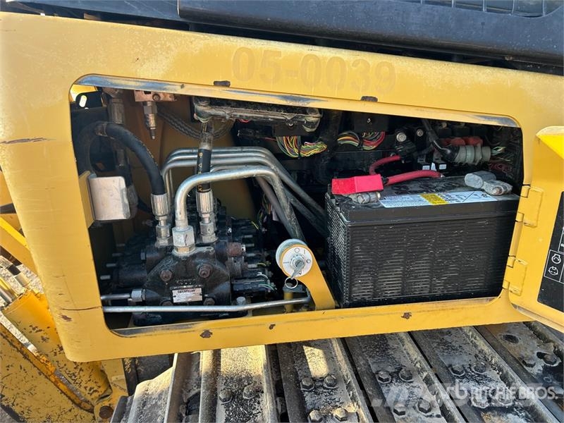 CAT D4K2 XL Crawler Dozer Bandschaktare