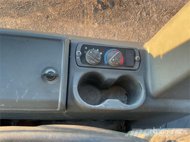 CAT D4K2 XL Crawler Dozer Buldožeri gusjeničari