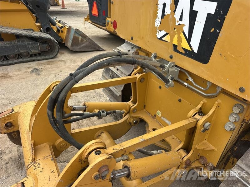 CAT D4K2 XL Crawler Dozer 履帶推土機