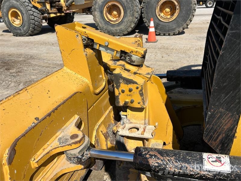 CAT D4K2 XL Crawler Dozer Paletli dozerler