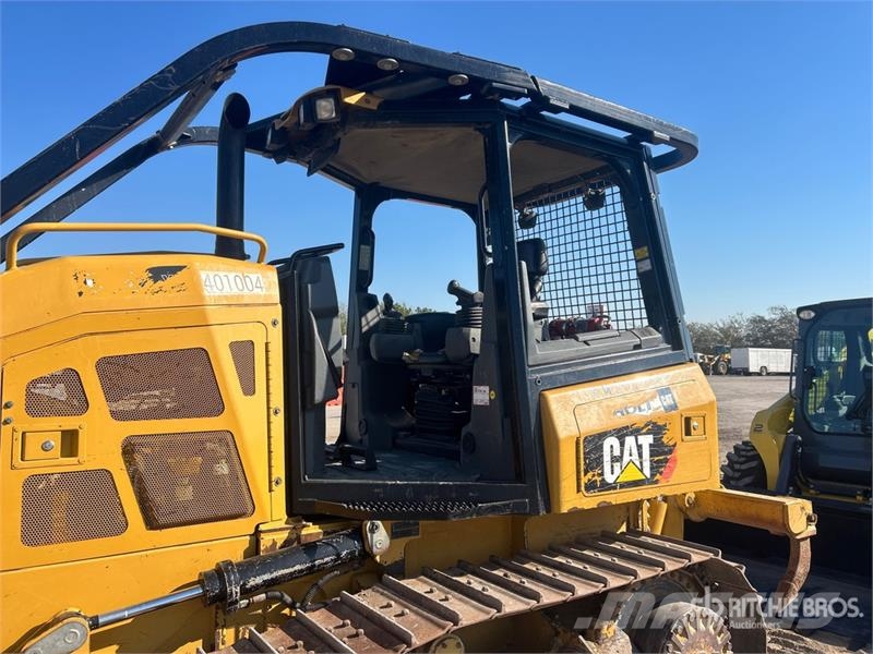 CAT D4K2 XL Crawler Dozer lánctalpas dózerek