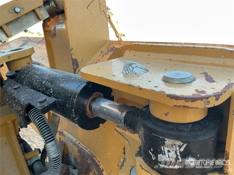 CAT D4K2 XL Crawler Dozer Buldožeri gusjeničari