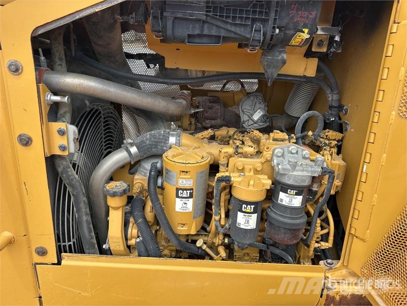 CAT D4K2 XL Crawler Dozer 履帶推土機