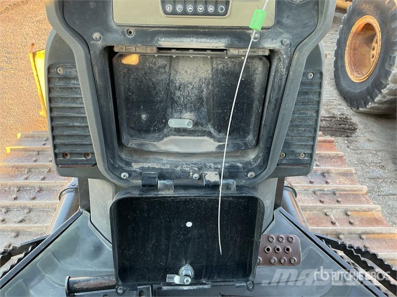 CAT D4K2 XL Crawler Dozer Buldožeri gusjeničari