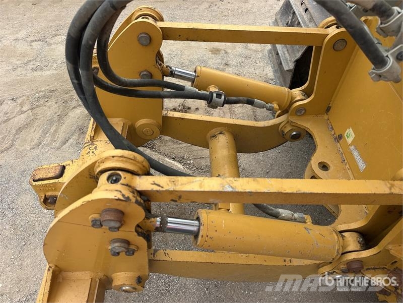 CAT D4K2 XL Crawler Dozer 履帶推土機