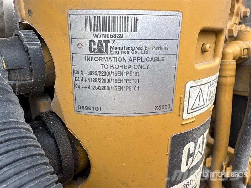 CAT D4K2LGP Crawler Dozer Buldožeri gusjeničari