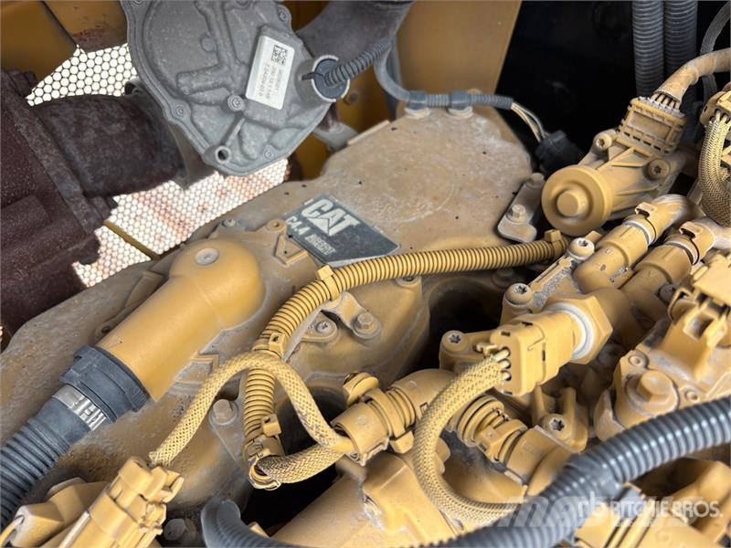 CAT D4K2LGP Crawler Dozer Buldožeri gusjeničari