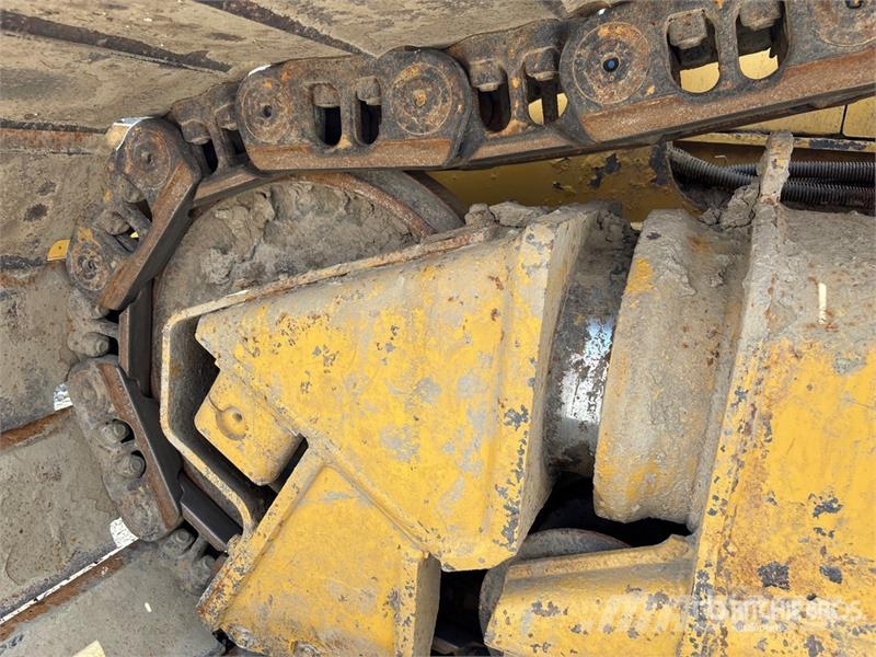 CAT D5 Crawler dozers