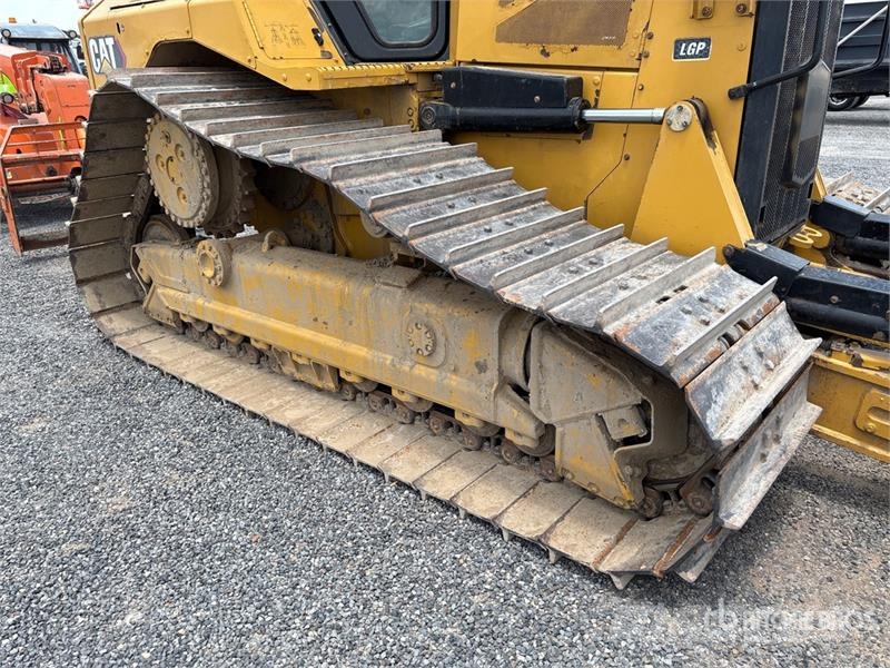 CAT D5 Crawler dozers
