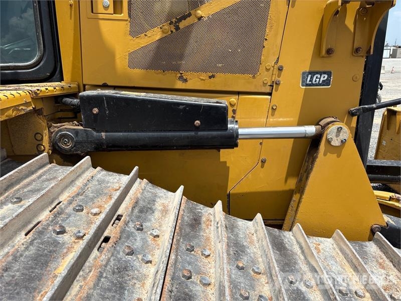 CAT D5 Crawler dozers