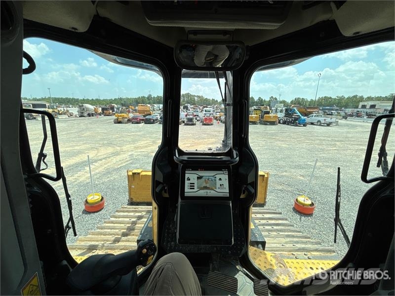 CAT D5 Crawler dozers