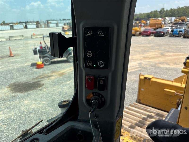 CAT D5 Crawler dozers