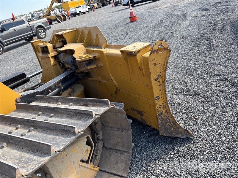 CAT D5 ブルドーザー