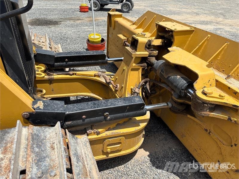 CAT D5 Crawler dozers