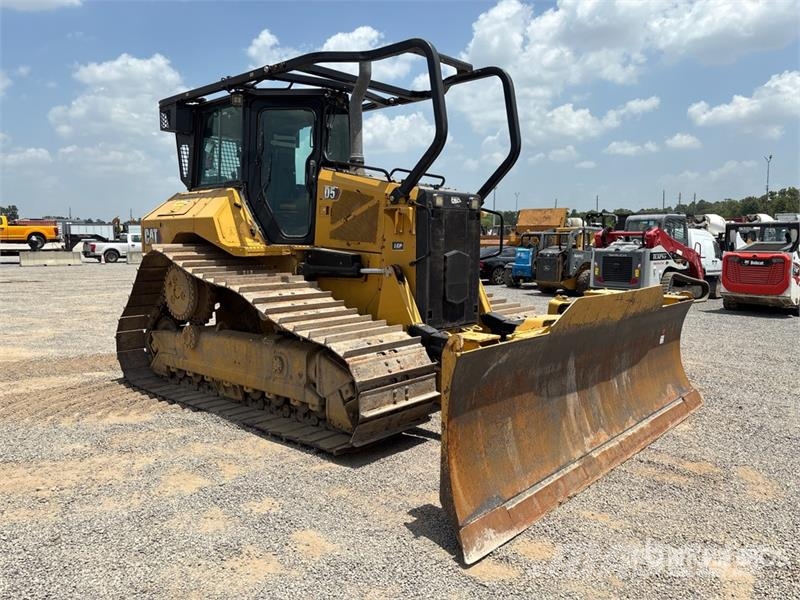 CAT D5 Crawler dozers