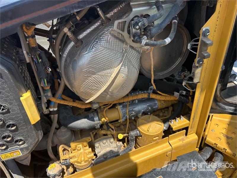 CAT D5 LGP Crawler Dozer 履帶推土機