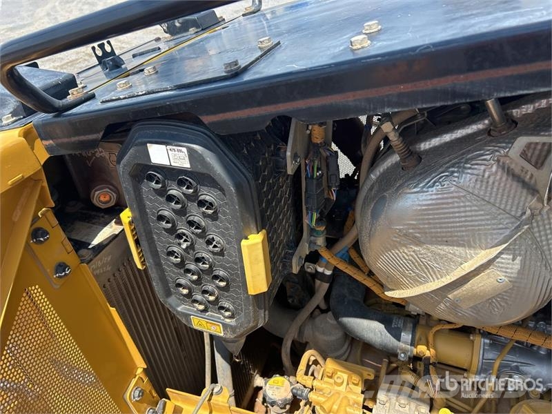 CAT D5 LGP Crawler Dozer 履帶推土機