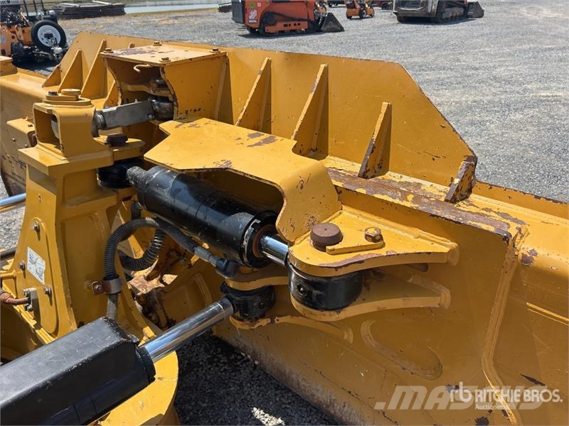 CAT D5 LGP Crawler Dozer 履帶推土機
