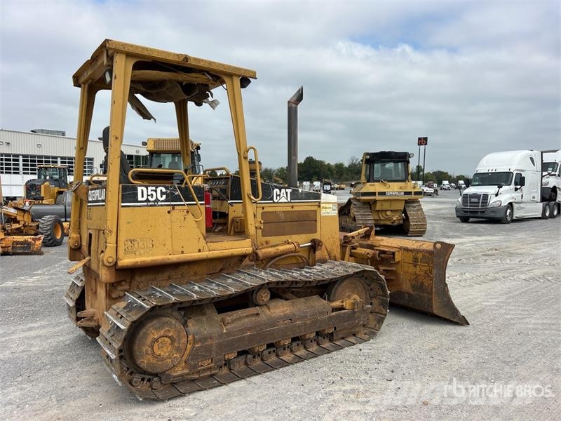 CAT D5C Series lll Buldožerji goseničarji