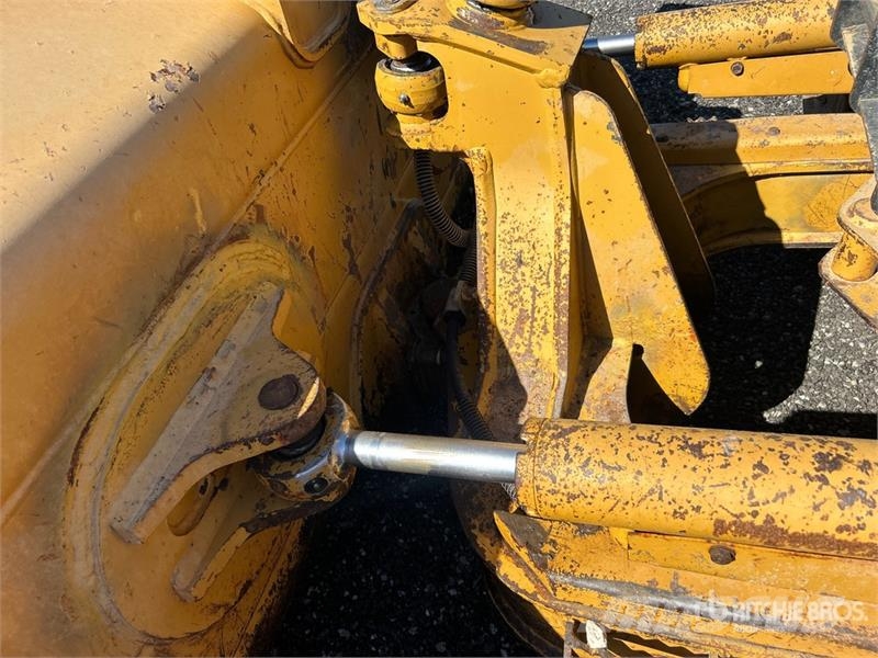 CAT D5K LGP Dozer cingolati